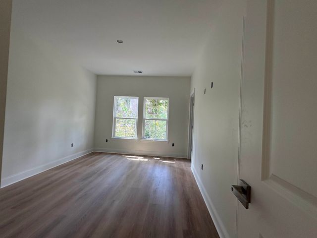 4344 Mineola Ave., Little River, SC 29566