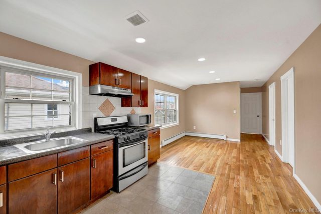 15714 Baisley Boulevard, Rochdale, NY 11434