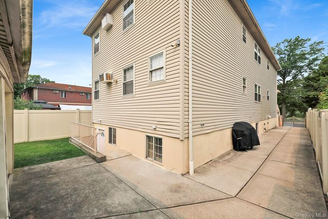 15714 Baisley Boulevard, Rochdale, NY 11434