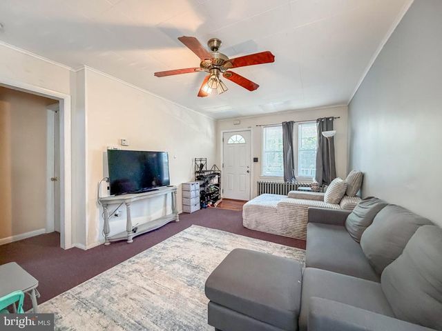 1157 NESHAMINY, Feasterville Trevose, PA 19053