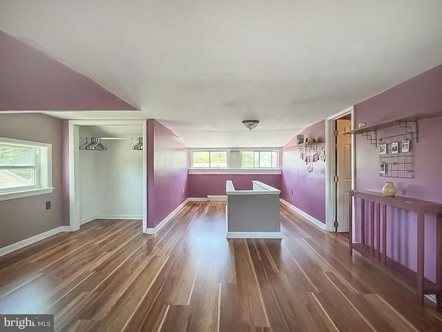 1157 NESHAMINY, Feasterville Trevose, PA 19053