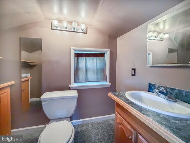 1157 NESHAMINY, Feasterville Trevose, PA 19053