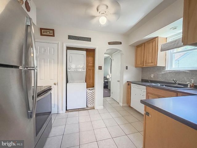 1157 NESHAMINY, Feasterville Trevose, PA 19053