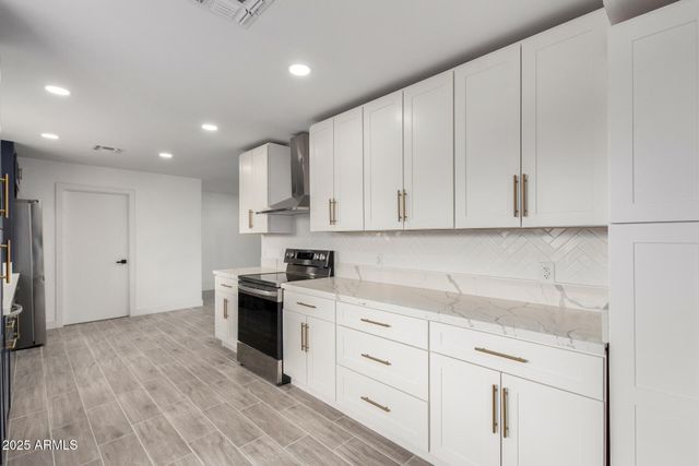 8104 N 45TH Avenue, Glendale, AZ 85302