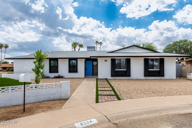 8104 N 45TH Avenue, Glendale, AZ 85302