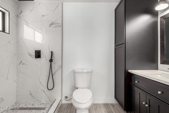 8104 N 45TH Avenue, Glendale, AZ 85302