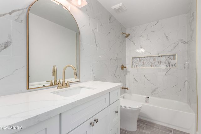 8104 N 45TH Avenue, Glendale, AZ 85302