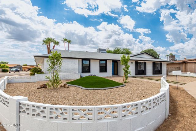 8104 N 45TH Avenue, Glendale, AZ 85302