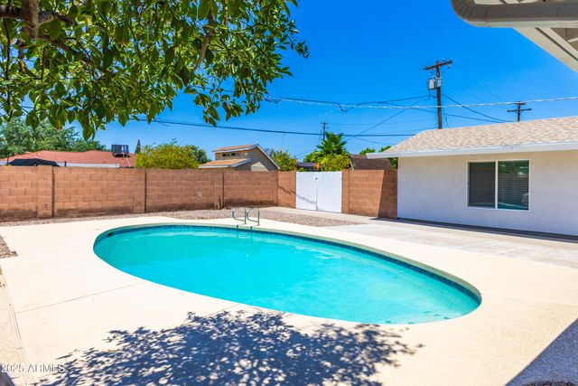 724 W Missouri Avenue, Phoenix, AZ 85013