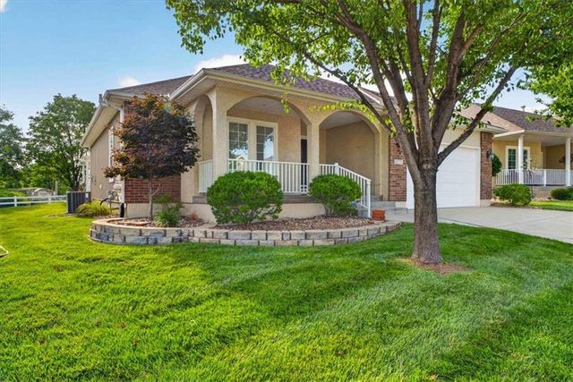 4776 SW Leafwing Drive, Lee's Summit, MO 64082