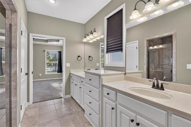 4776 SW Leafwing Drive, Lee's Summit, MO 64082