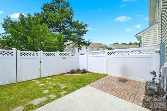 14237 Tamarack Drive, Charlotte, NC 28278