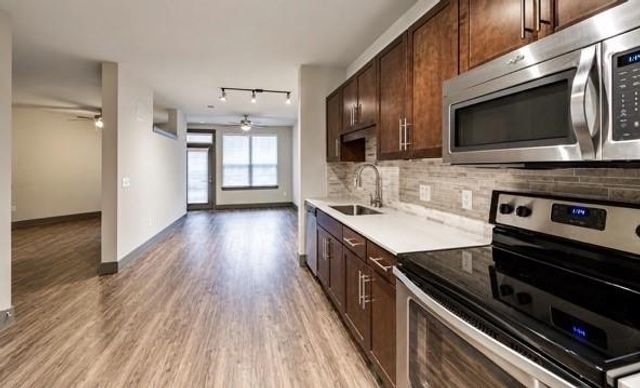 2910 Milam St Street 1421, Houston, TX 77006