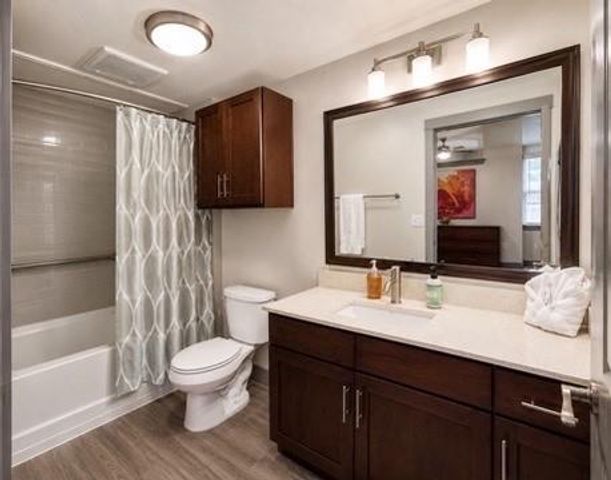 2910 Milam St Street 1421, Houston, TX 77006