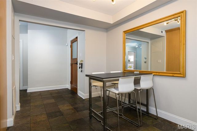 6636 San Bonita Avenue 1E, Clayton, MO 63105