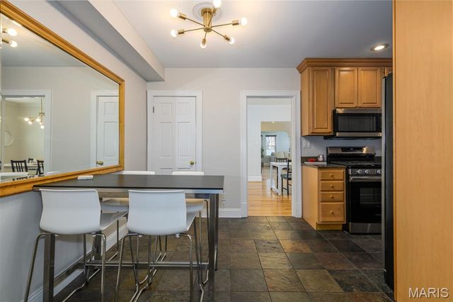 6636 San Bonita Avenue 1E, Clayton, MO 63105