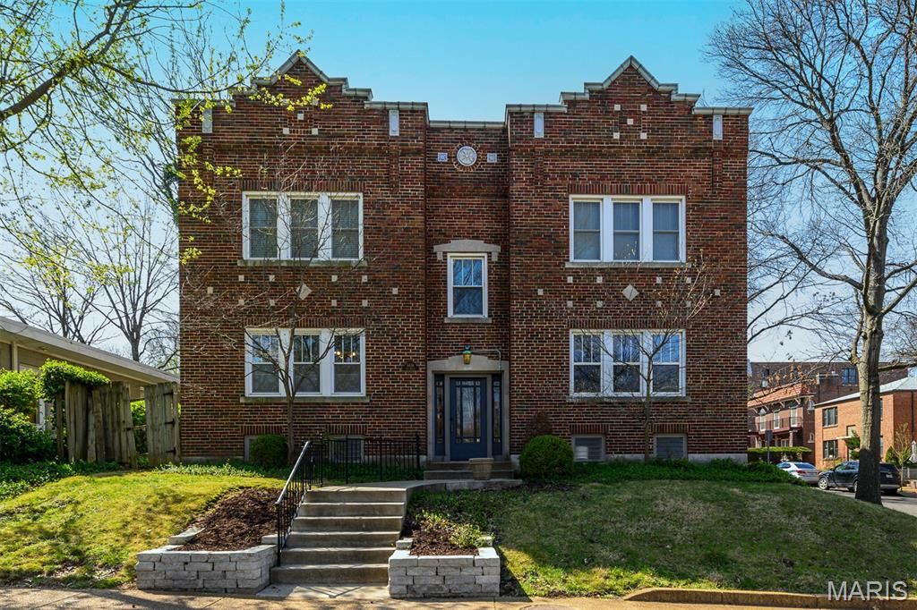 6636 San Bonita Avenue 1E, Clayton, MO 63105