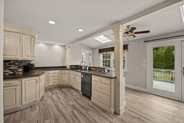 155 Commonwealth Ave, Attleboro, MA 02703