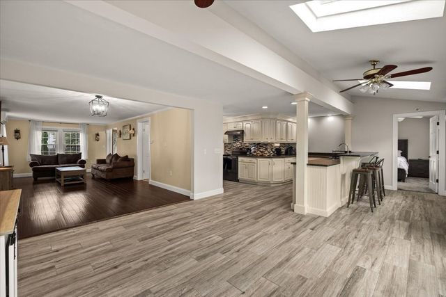 155 Commonwealth Ave, Attleboro, MA 02703