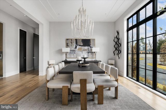 1306 BALLANTRAE CT, Mclean, VA 22101