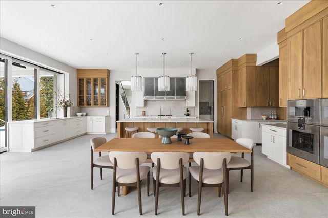 1306 BALLANTRAE CT, Mclean, VA 22101