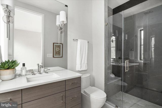 1306 BALLANTRAE CT, Mclean, VA 22101