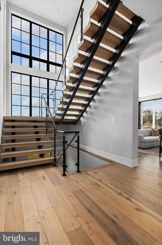 1306 BALLANTRAE CT, Mclean, VA 22101