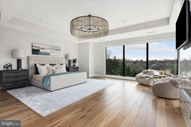 1306 BALLANTRAE CT, Mclean, VA 22101