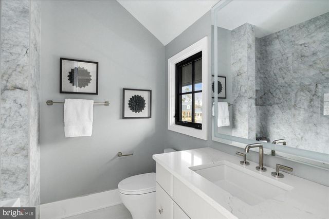 1306 BALLANTRAE CT, Mclean, VA 22101