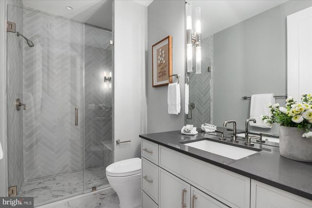 1306 BALLANTRAE CT, Mclean, VA 22101