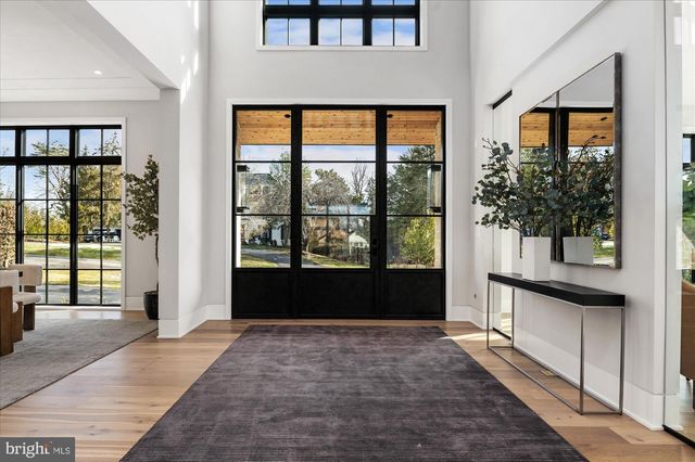 1306 BALLANTRAE CT, Mclean, VA 22101