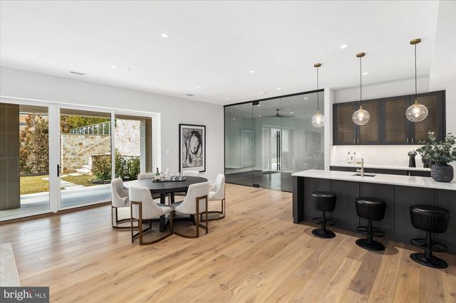 1306 BALLANTRAE CT, Mclean, VA 22101