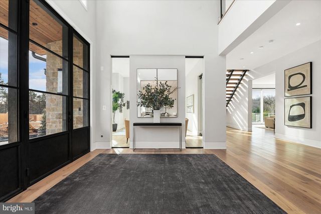 1306 BALLANTRAE CT, Mclean, VA 22101