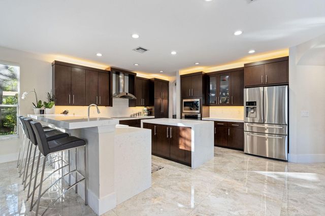 11382 Redberry Drive, Davie, FL 33330