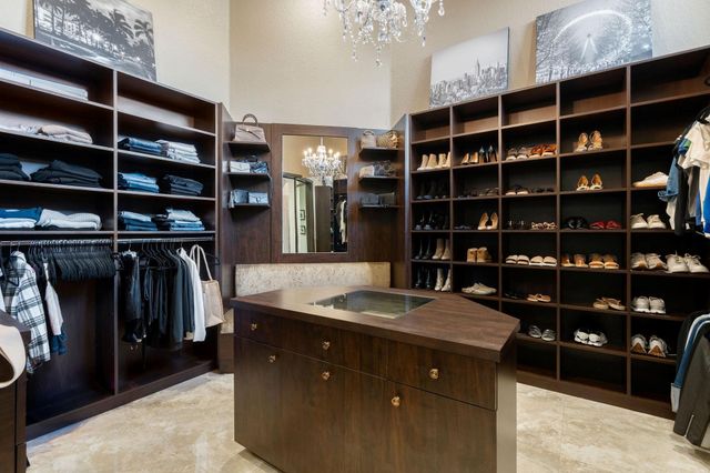 11382 Redberry Drive, Davie, FL 33330