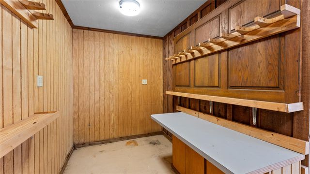 36 Pierce Road, Huntsville, TX 77320