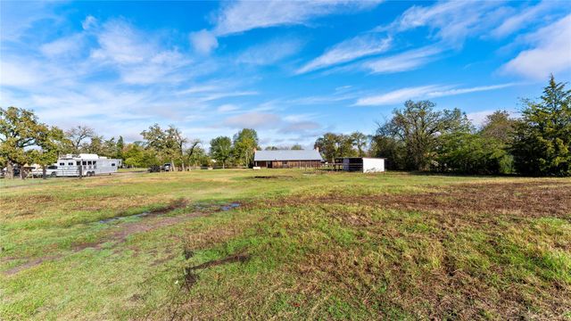 36 Pierce Road, Huntsville, TX 77320