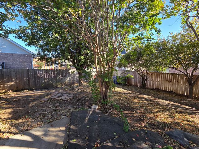 100 Millington Trail, Mansfield, TX 76063