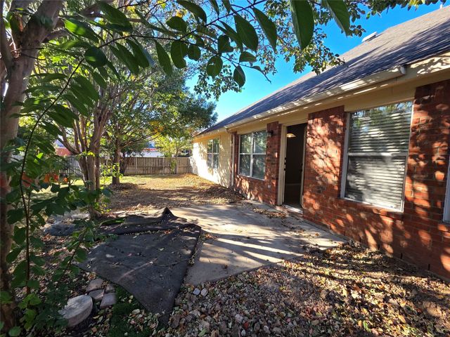 100 Millington Trail, Mansfield, TX 76063