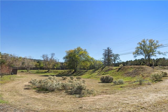 1414 Bishops Lodge Road, Santa Fe, NM 87506