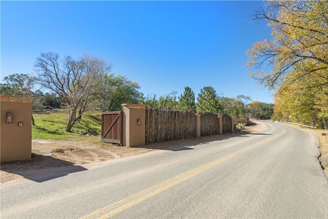 1414 Bishops Lodge Road, Santa Fe, NM 87506