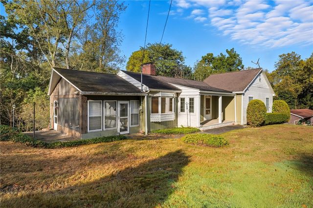 6453 Old Pulaski Rd, Pulaski Twp, PA 16142