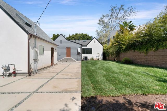 2316 Hill Street, Santa Monica, CA 90405