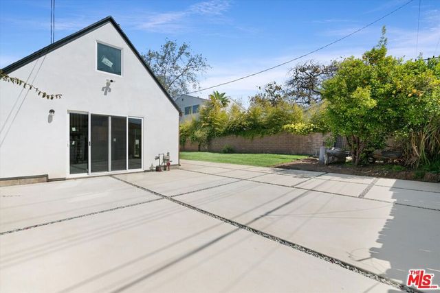 2316 Hill Street, Santa Monica, CA 90405