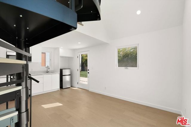 2316 Hill Street, Santa Monica, CA 90405