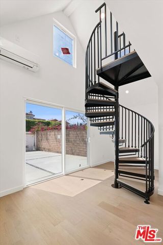 2316 Hill Street, Santa Monica, CA 90405