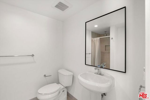 2316 Hill Street, Santa Monica, CA 90405