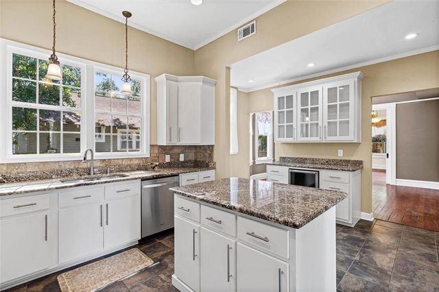 50 Lemoyne Place, Mobile, AL 36604