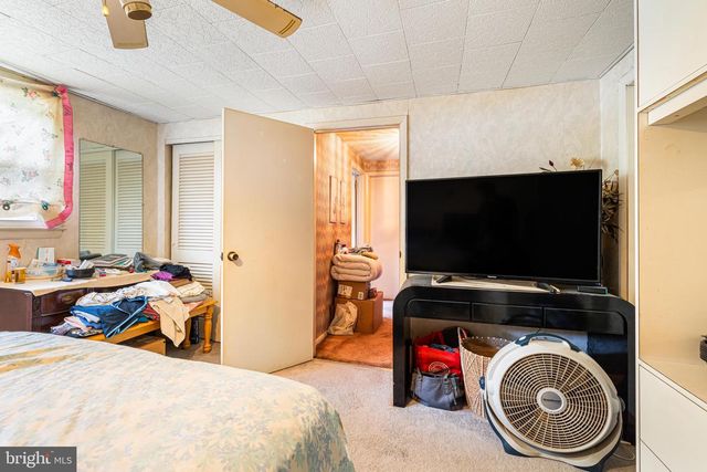 3946 BLAKE RD, Huntingdon Valley, PA 19006