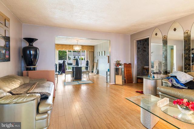 3946 BLAKE RD, Huntingdon Valley, PA 19006